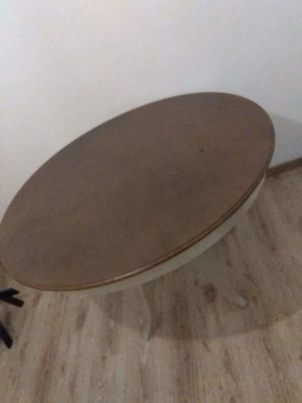 Mesa vendendo tô de mudança 