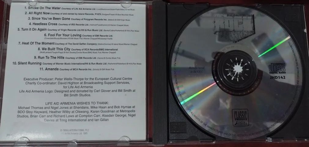  Cd de 1995 Importado "Rock Classics The Earthquake Album" - Reino Unido - Foto 3