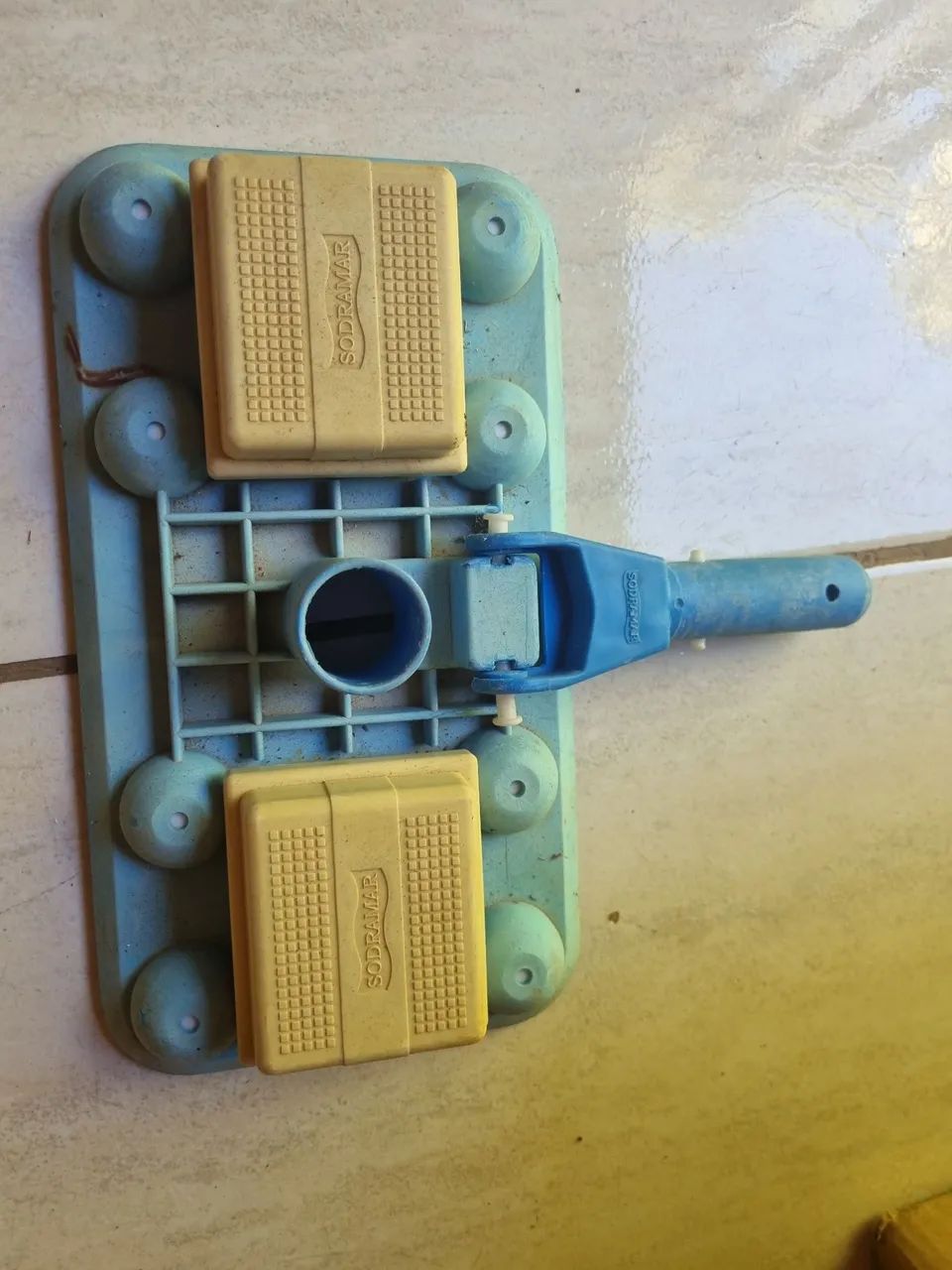 Rodo Aspirador de piscina 