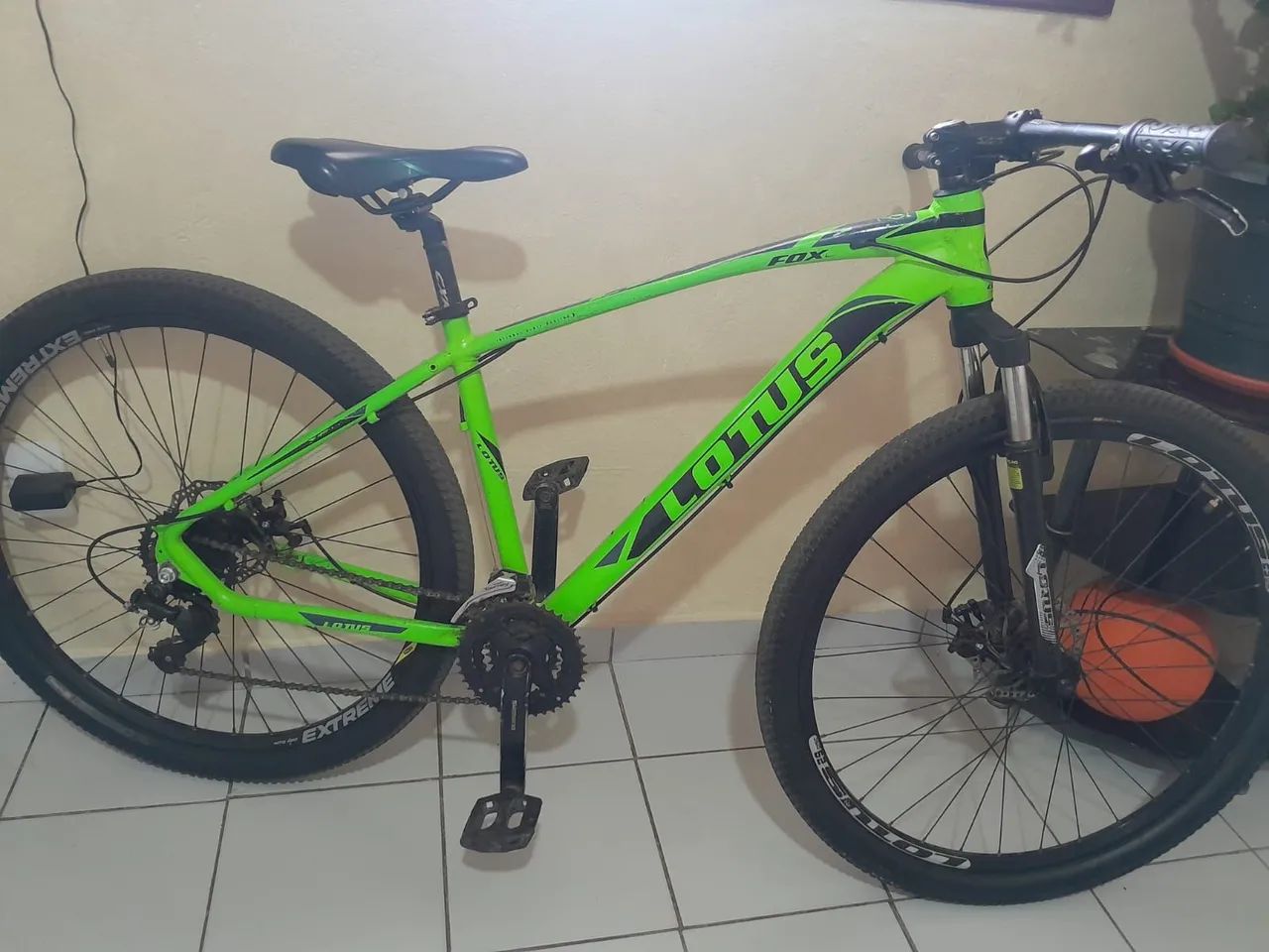 Vendo bicicleta LOTUX FOX ARO 29 VERDE