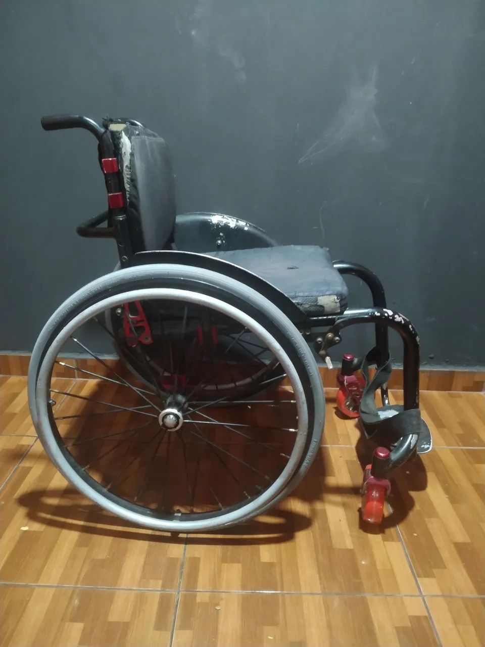 Cadeira de rodas  - Foto 2