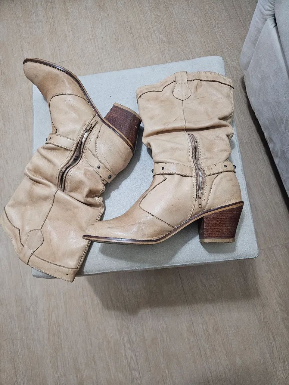 Bota de couro,  tamanho 38 - Foto 4