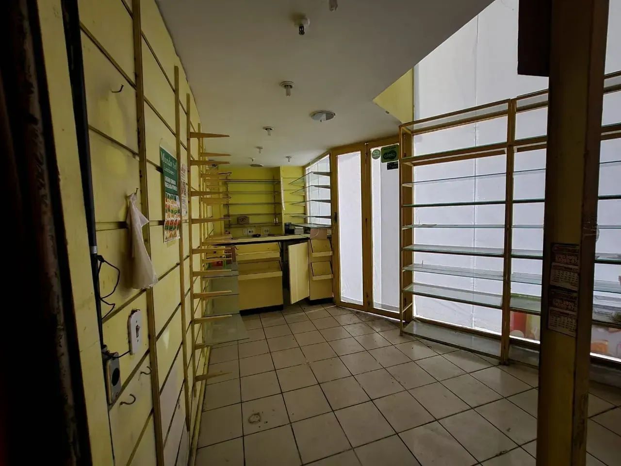Imóvel para venda tem 35 metros quadrados em Centro - Nilópolis - RJ