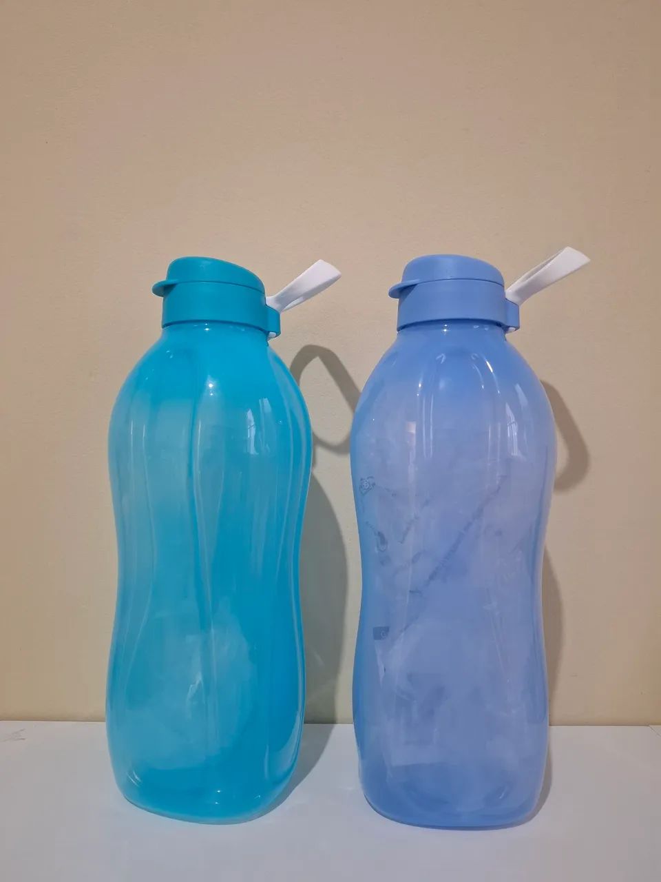 Garrafas 2L Tupperware - Foto 2