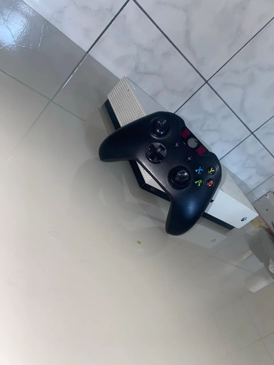 XBOX ONE S 1TB - Foto 3