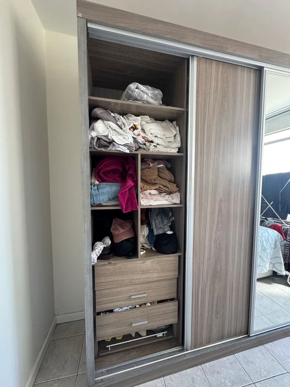 Guarda roupa 4 portas  - Foto 2