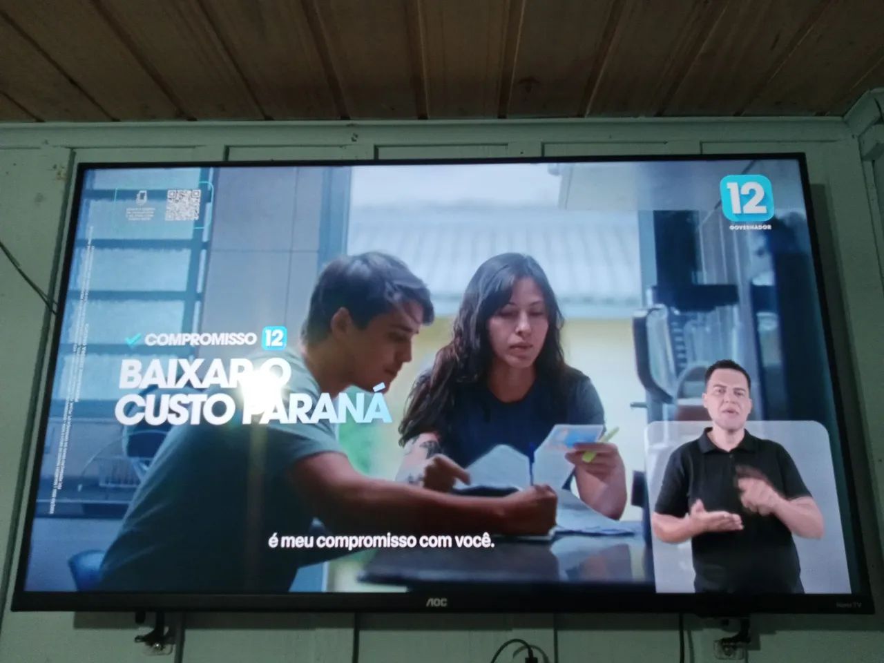 Vendo TV Roku 43 polegadas 1 ano de uso só  - Foto 2