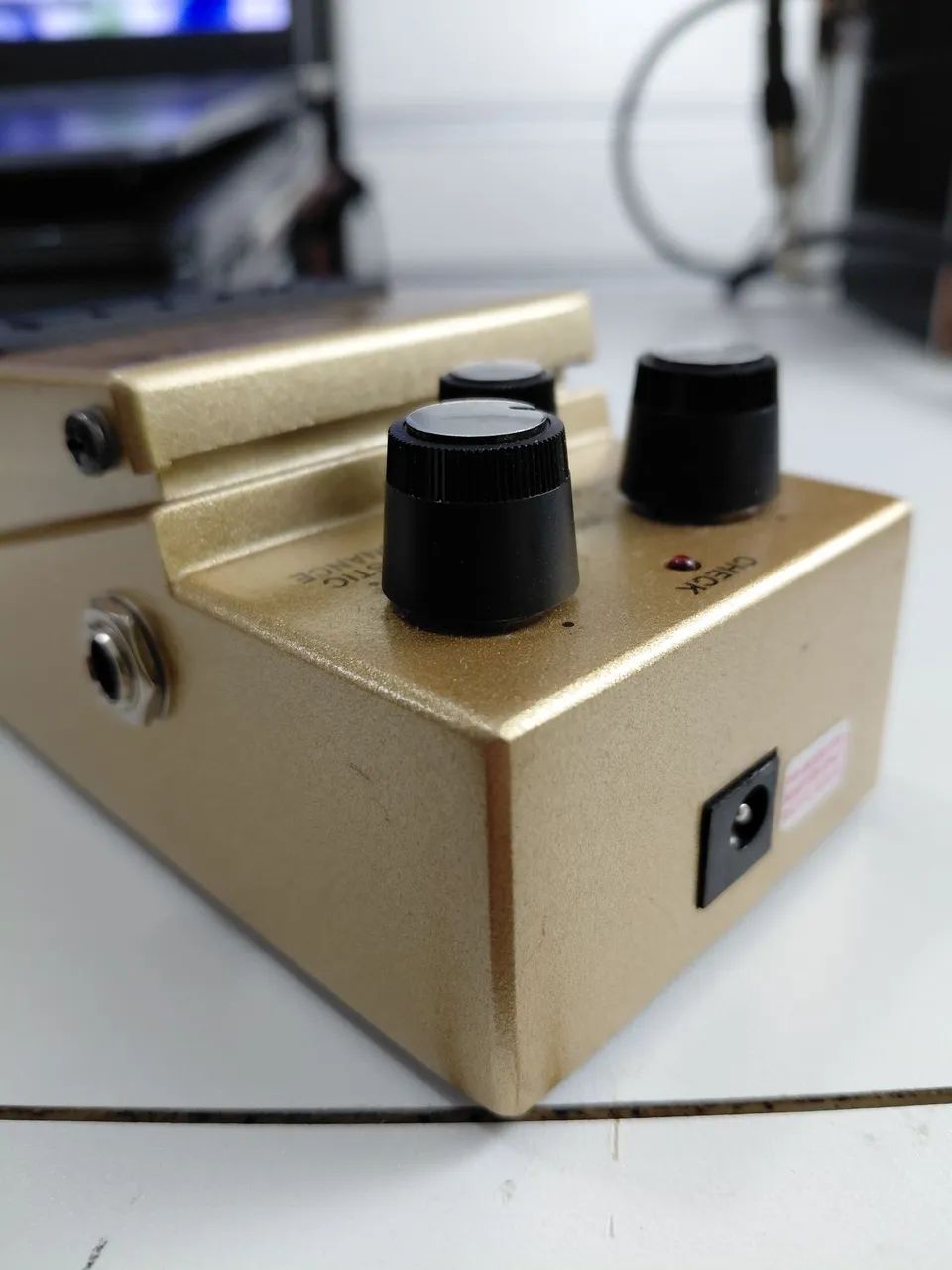 Pedal Boss AD-2 Acoustic Preamp - Foto 3