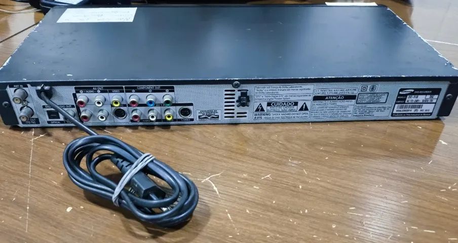 Gravador de DVD Samsung DVD-R130 - para peças - não liga  - Foto 2
