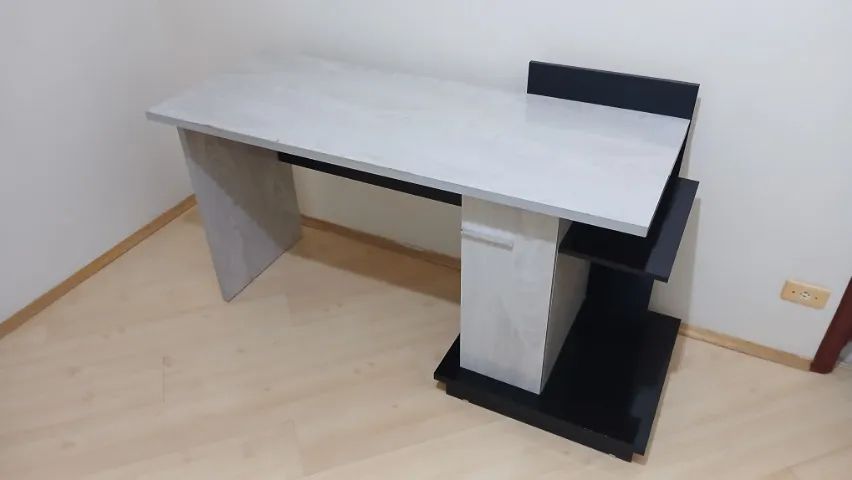 MESA PARA PC E NOTEBOOK COM ARMÁRIO INTEGRADO - Foto 2