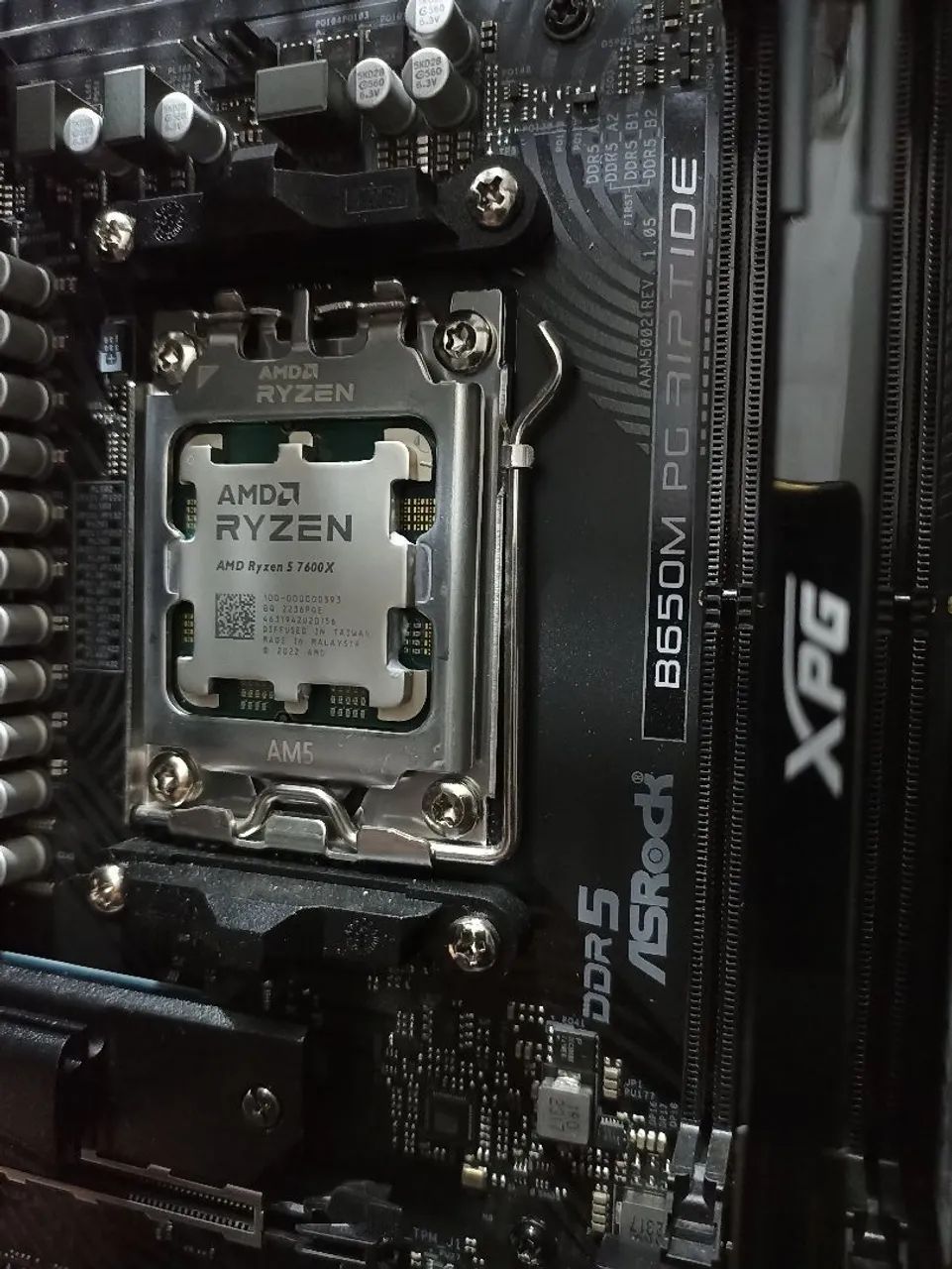 Ryzen 5 7600X