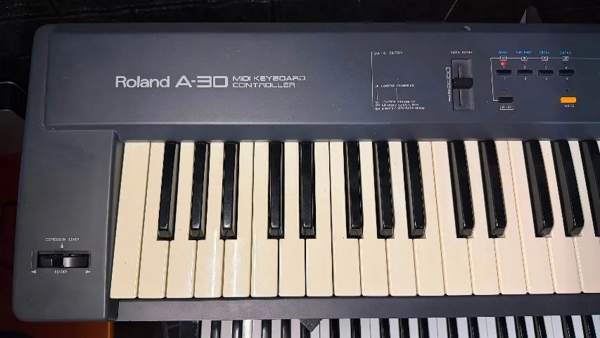 Roland A-30 - Foto 5