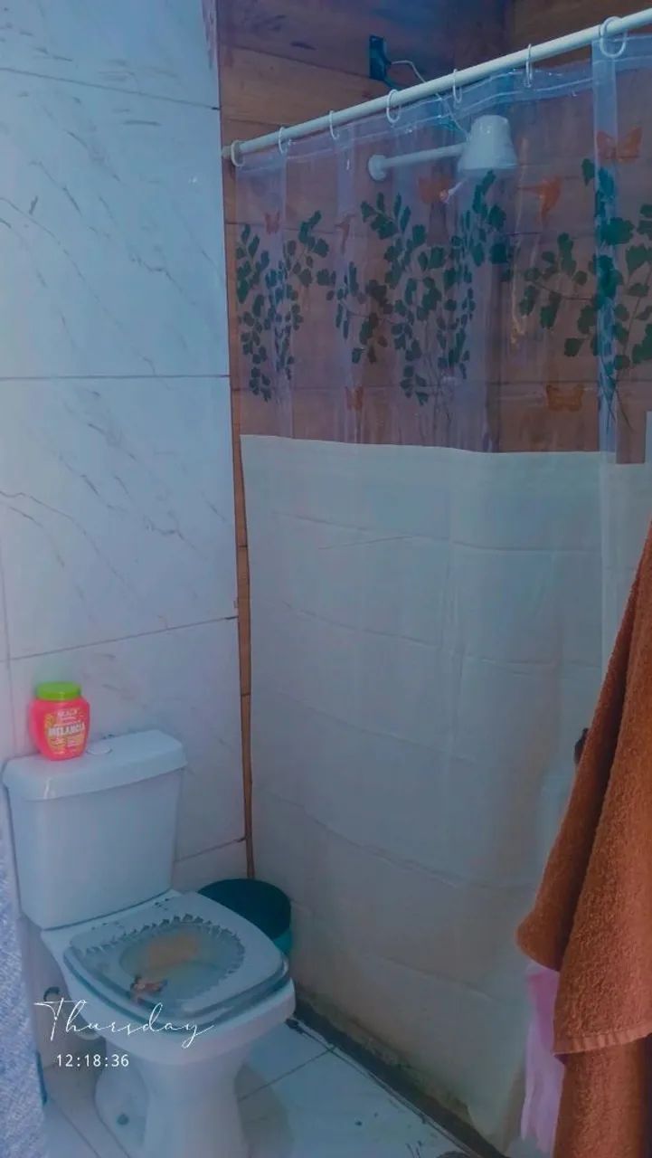 Vendo casa 3 Quartos e 3 lojas - Foto 4