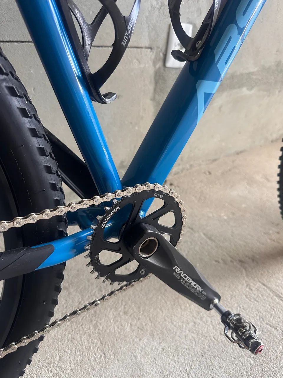 Vendo bicicleta aro 29 MTB - Foto 3