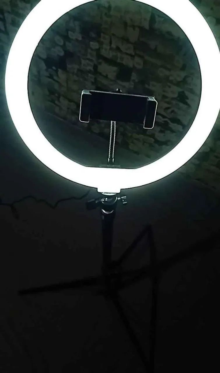 Vendo Right light grande com tripé - Vender urgente 