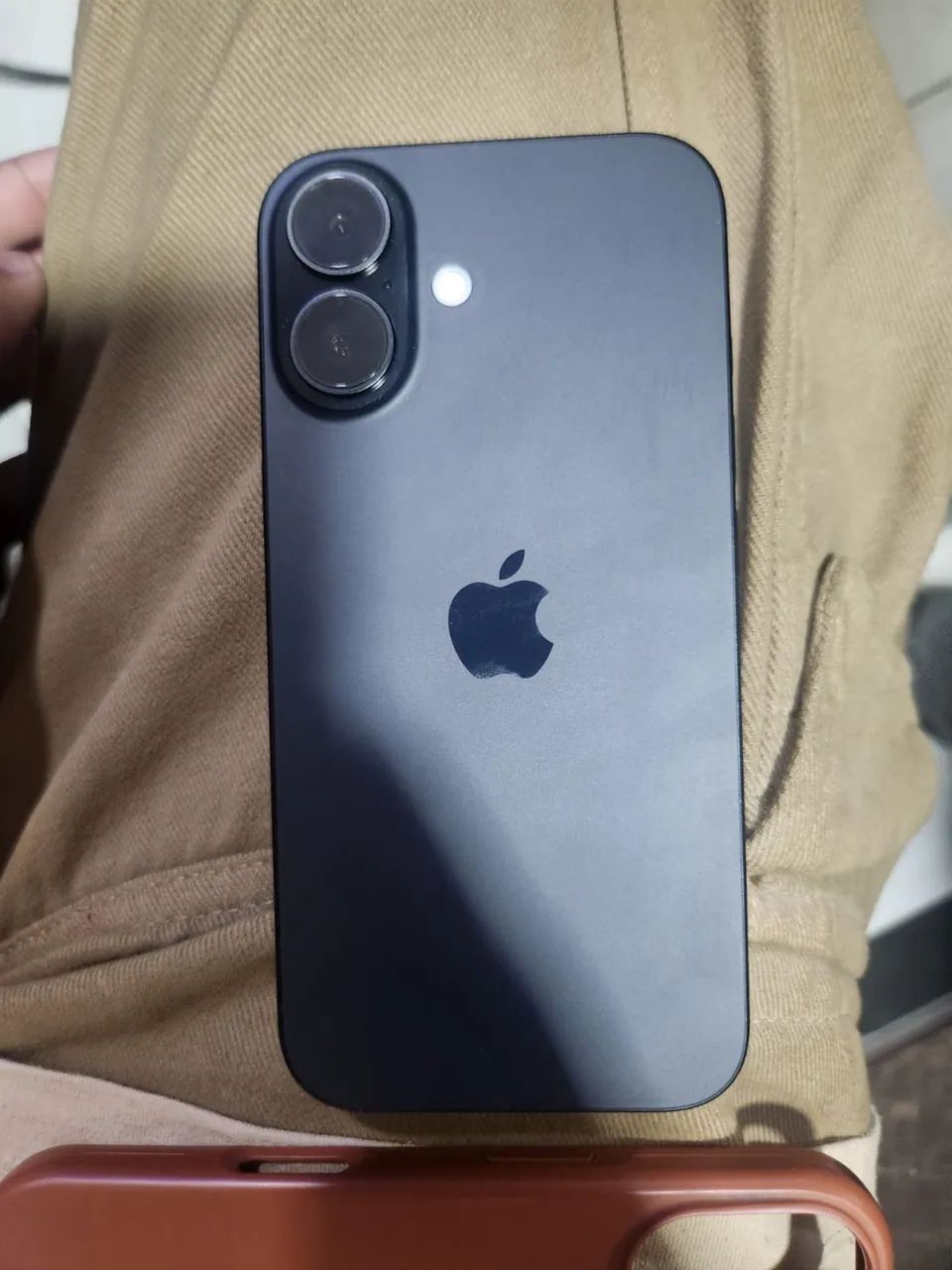 Iphone 16 novo 2 meses de uso 