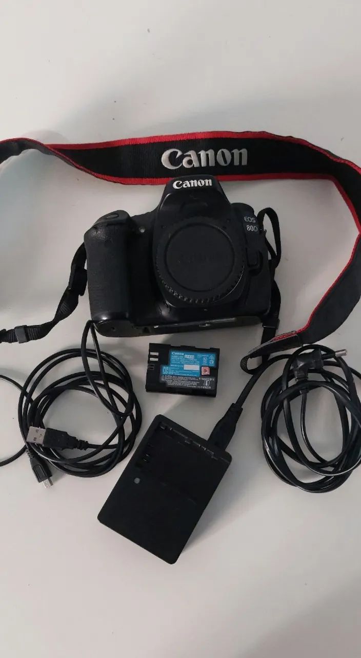 Câmera Canon 80D com 75k cliques  - Foto 4