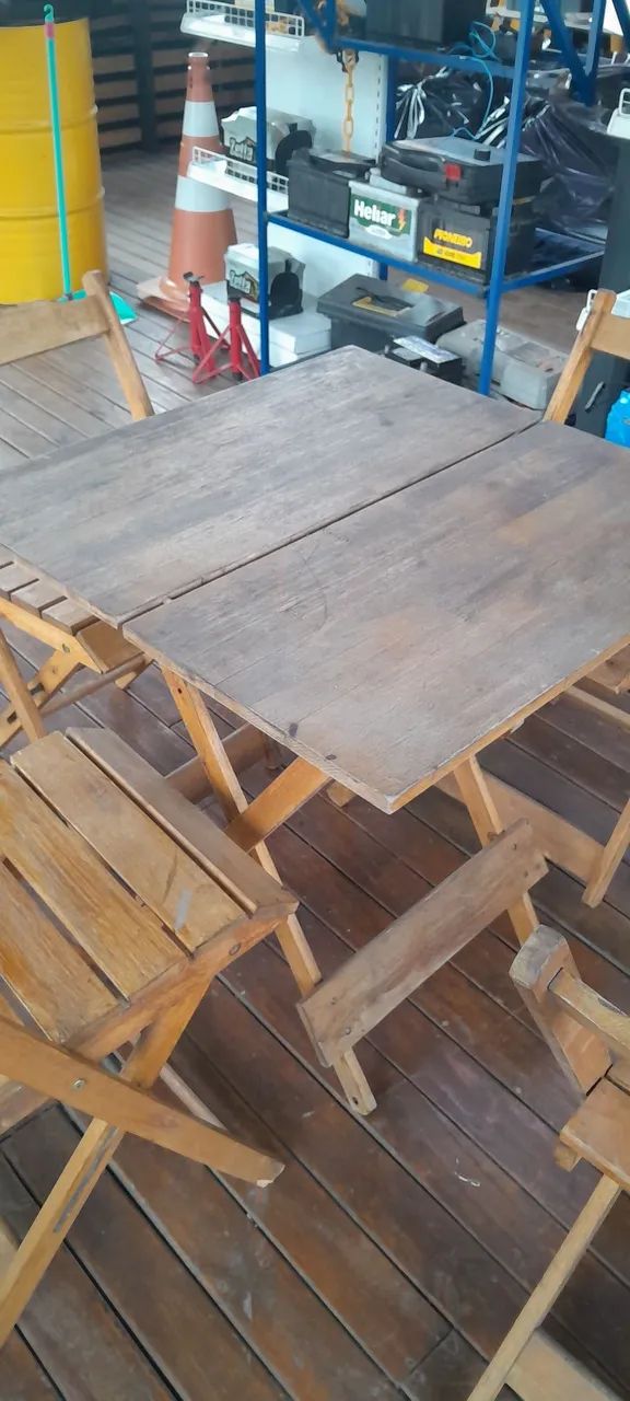 Vendo jogo de mesa abrir e fechar de madeira  - Foto 4