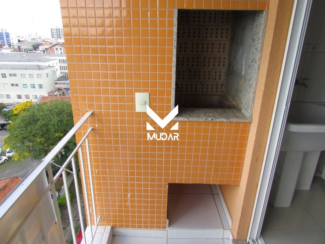Apartamento com 2 Quartos e 2 vagas perto da UEPG Centro - Foto 4