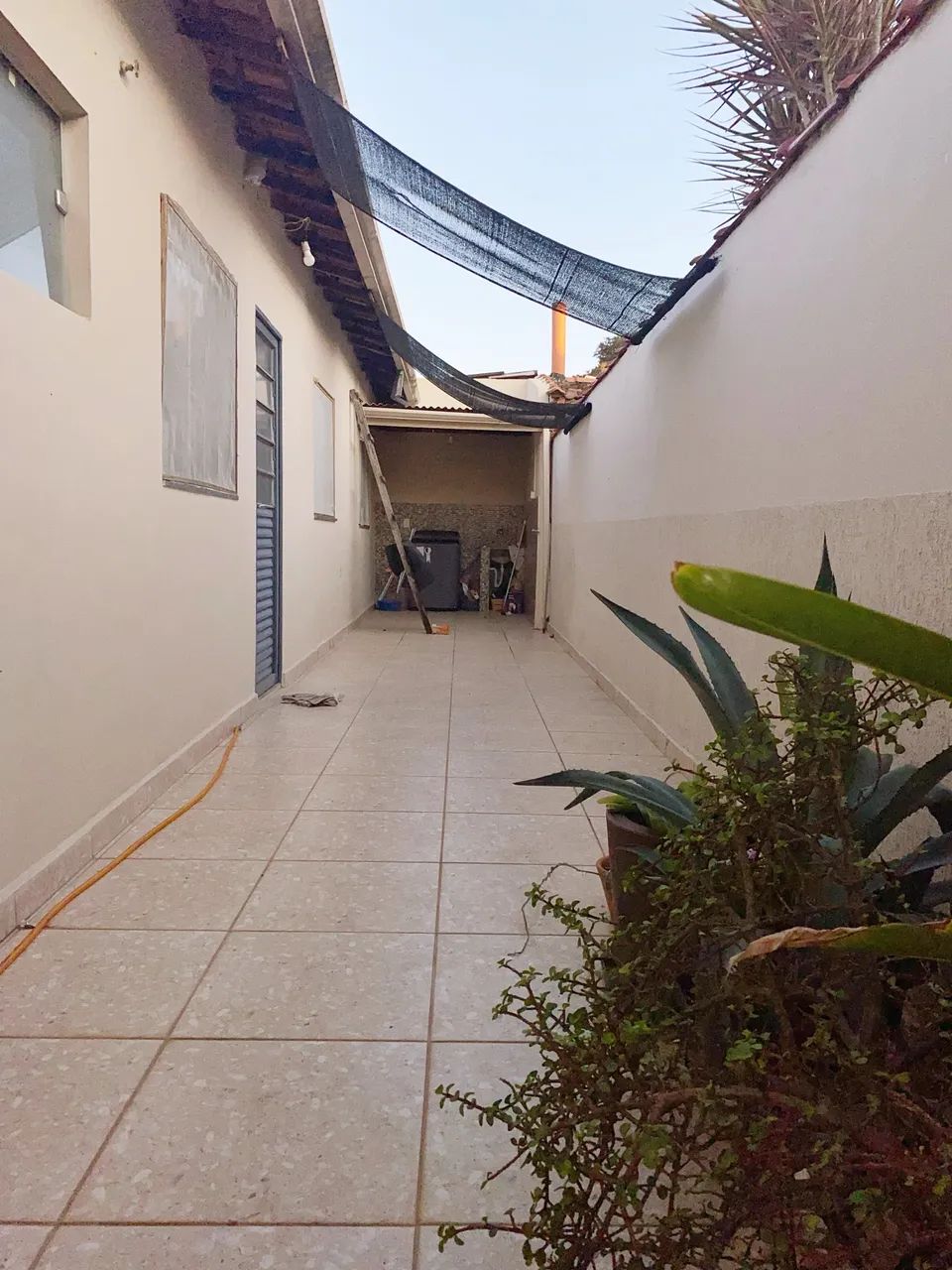 CASA EM ÓTIMA LOCALIZAÇÃO  - Foto 2