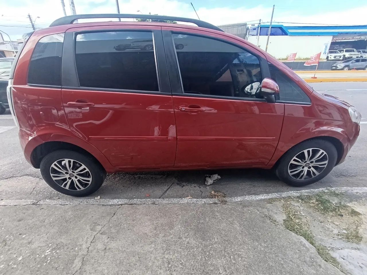 Fiat Idea Attractive 1.4 Fire Flex 8V 5P 2014 - Foto 3