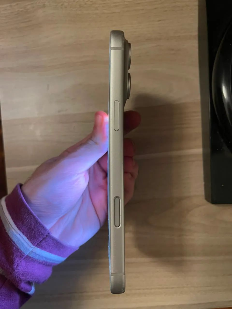 iPhone 17 pro Max 256 silver no estado! - Foto 4