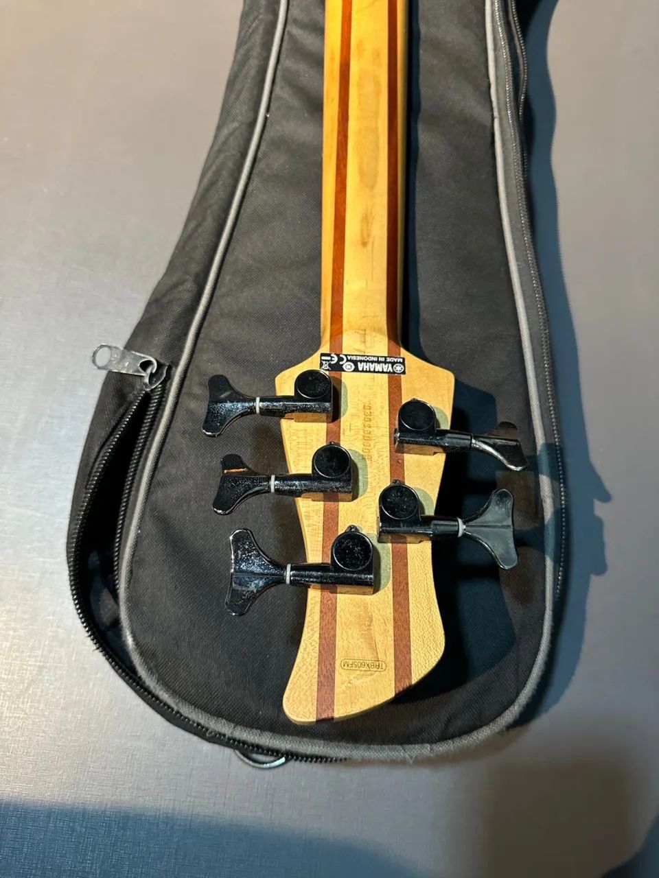 Baixo Yamaha TRBX 605 Fm Nt - Foto 5