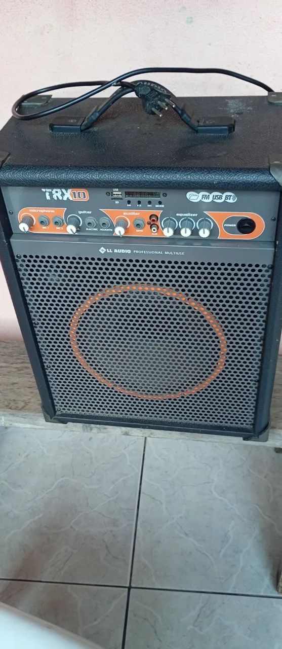 Caixa amplificada com bluetooth várias entradas 