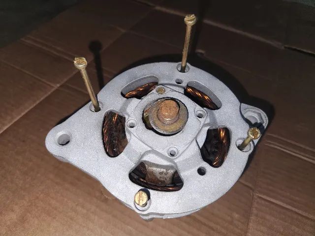 Alternador Uno / Prêmio / Elba para restauração - Foto 4