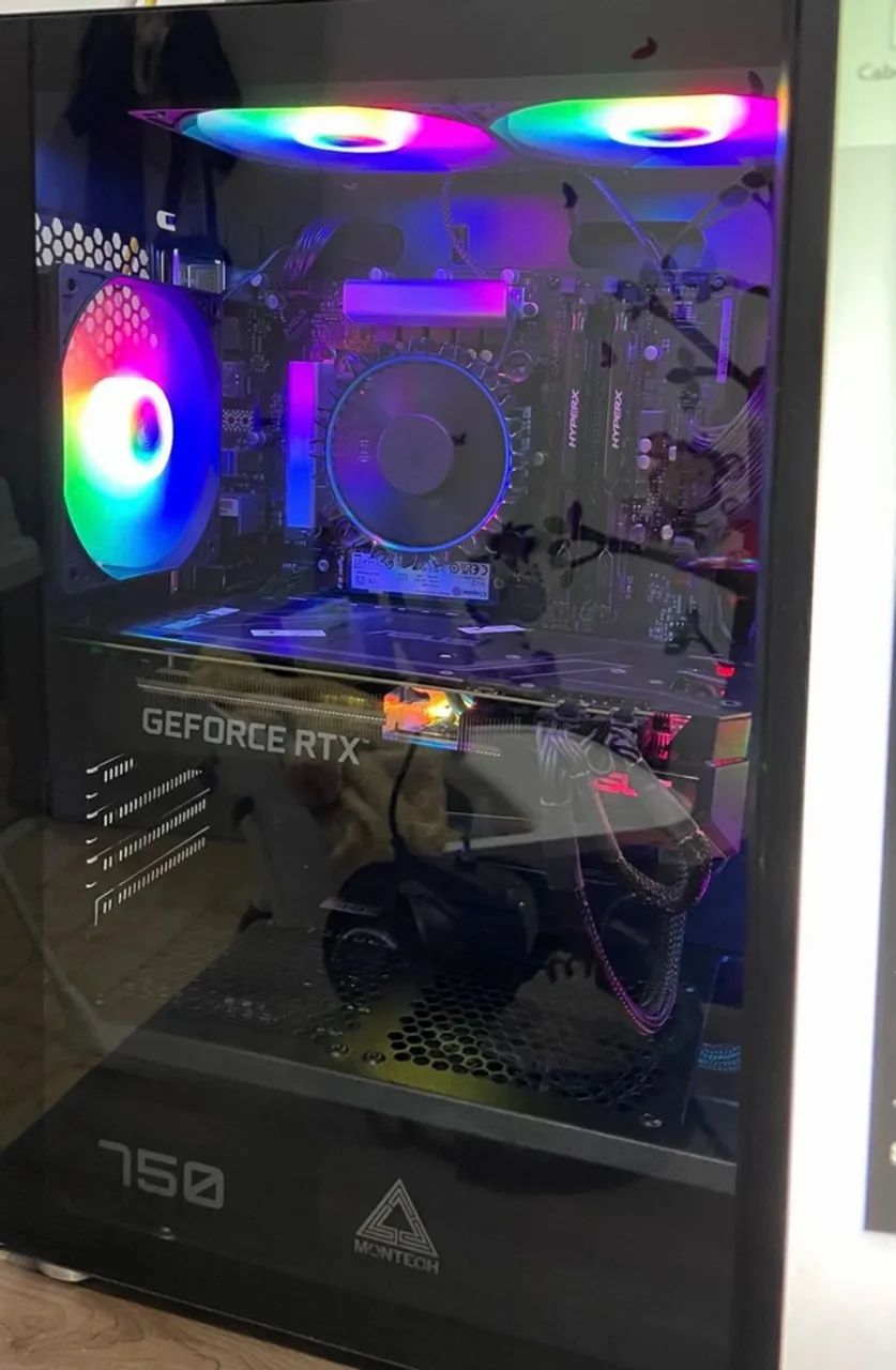 PC GAMER I5 12400f + RTX 5070