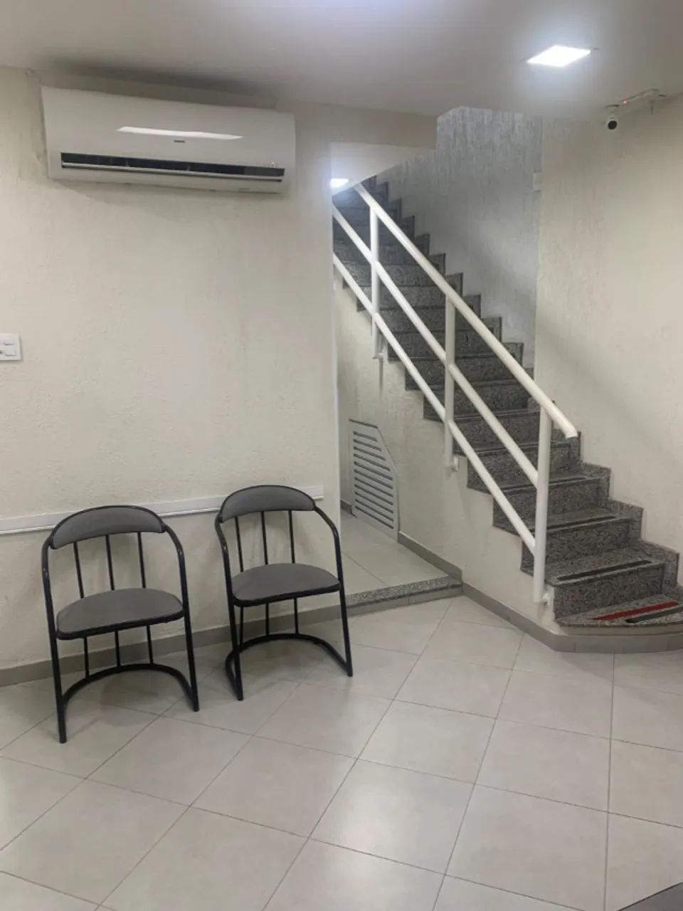 CLÍNICA ODONTOLÓGICA VILA VALQUEIRE - Foto 2
