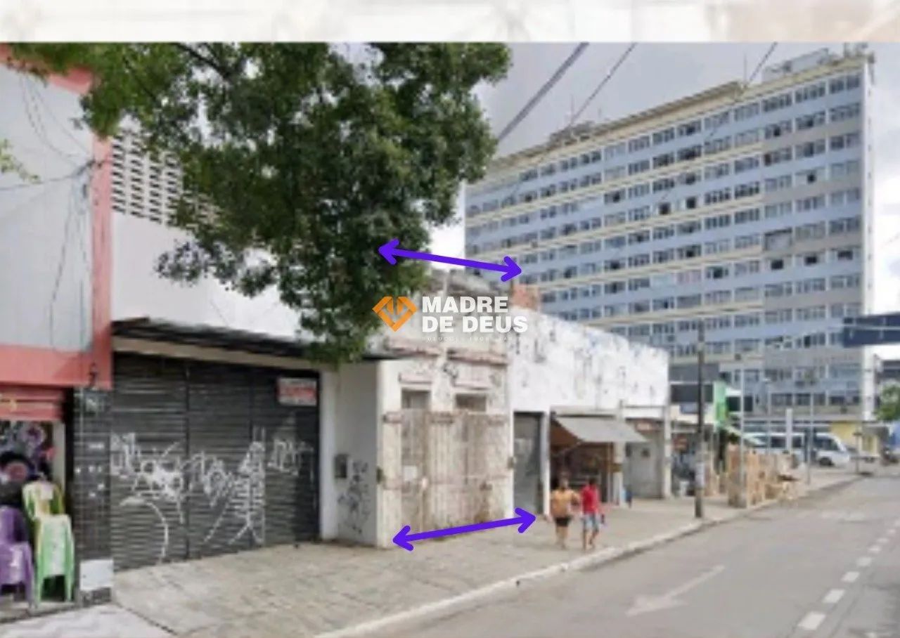 Casa Plana Exclusiva no Coração do Centro - Ampla, Versátil e com Potencial Comercial!