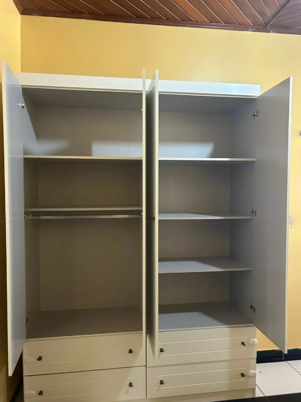 Guarda roupa infantil 