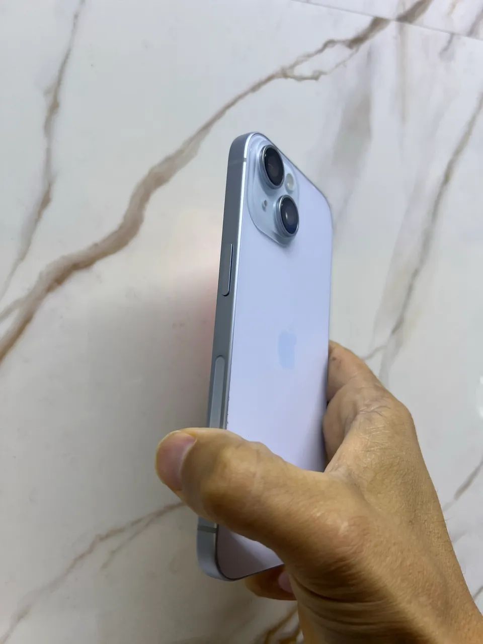 iPhone 15 128gigas bateria 87%  - Foto 2