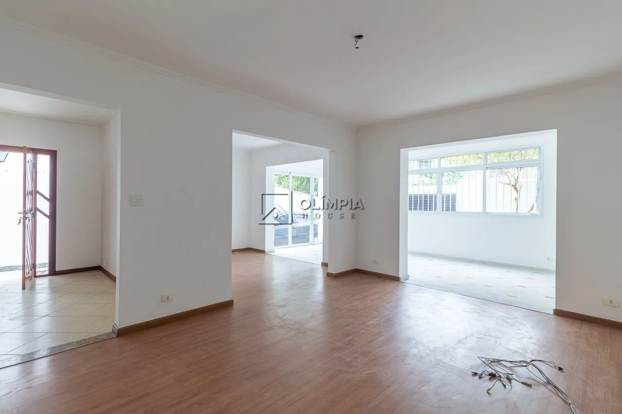 Venda · 4 dormitórios no Casa