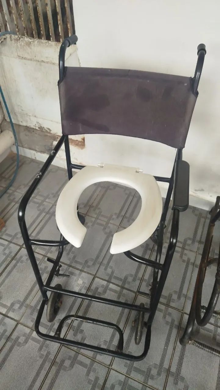 Cadeira de banho  - Foto 2