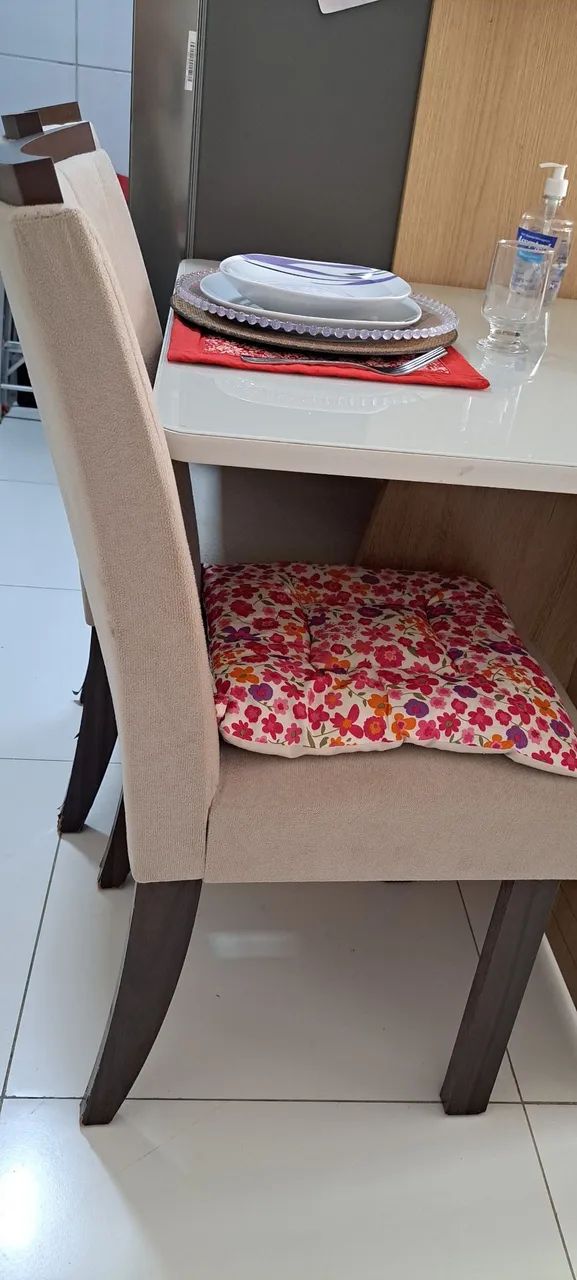 4 cadeiras de mesa