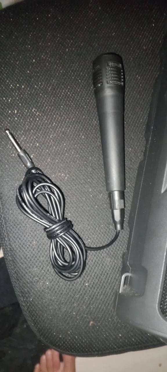 Caixa ativa recarregável com microfone  - Foto 2