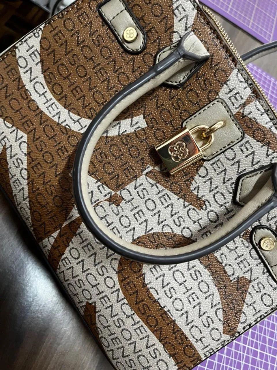 Bolsa Chenson CG84166 - Praticamente Nova - Foto 4