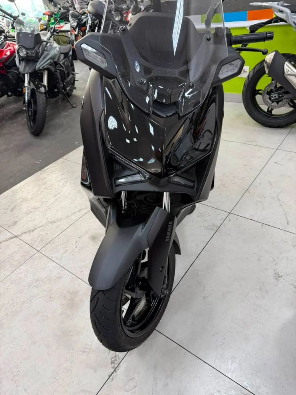 YAMAHA XMAX 300 CONNECTED ABS - Foto 5