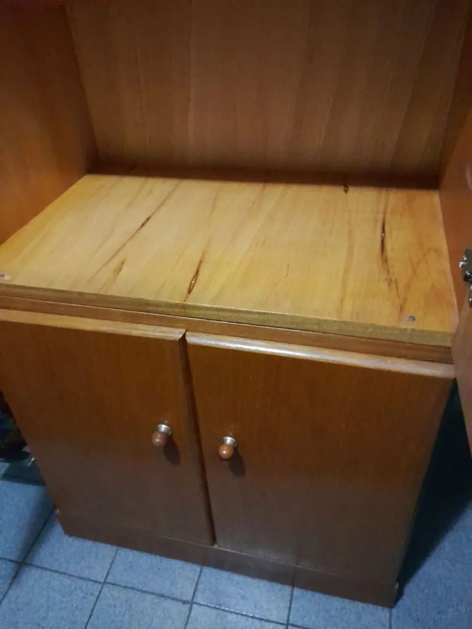 Guarda roupa de madeira - usado  - Foto 3
