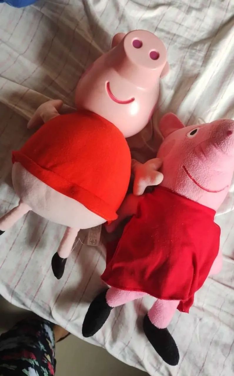 Pepa pig cabeça de vinil e pelúcia 