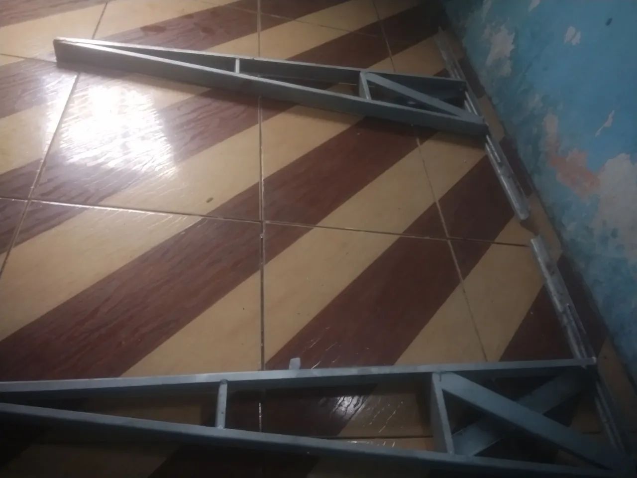 Suporte ou cantoneira  - Foto 2