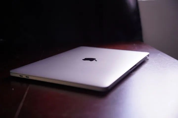 MacBook Pro 13" M1 (2020) 8GB RAM / 512GB SSD - Foto 4