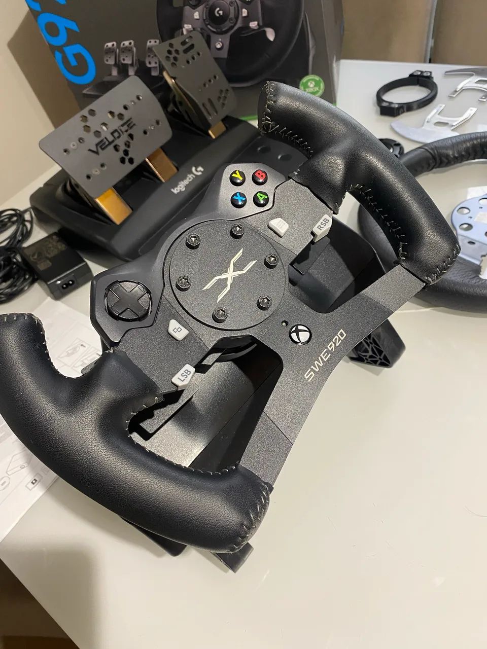 Volante G920 Logitech com aro Extreme - Foto 5