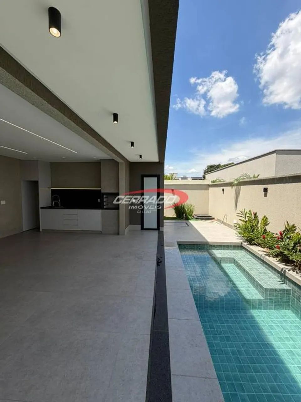 Sobrado 4 suites plenas Parqville Jacarandá