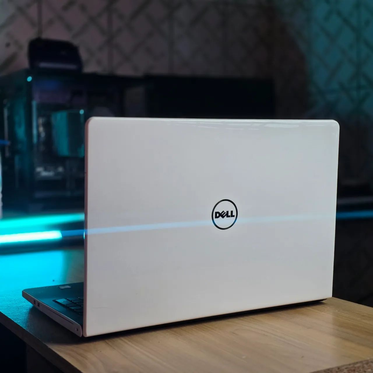 Notebook Dell i3 6 Geração 8GB DDR4 + SSD