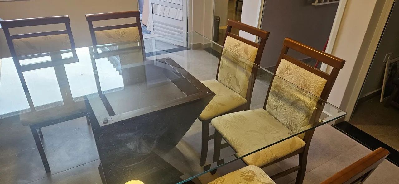 Mesa em excelente estado 8 cadeiras - Foto 5