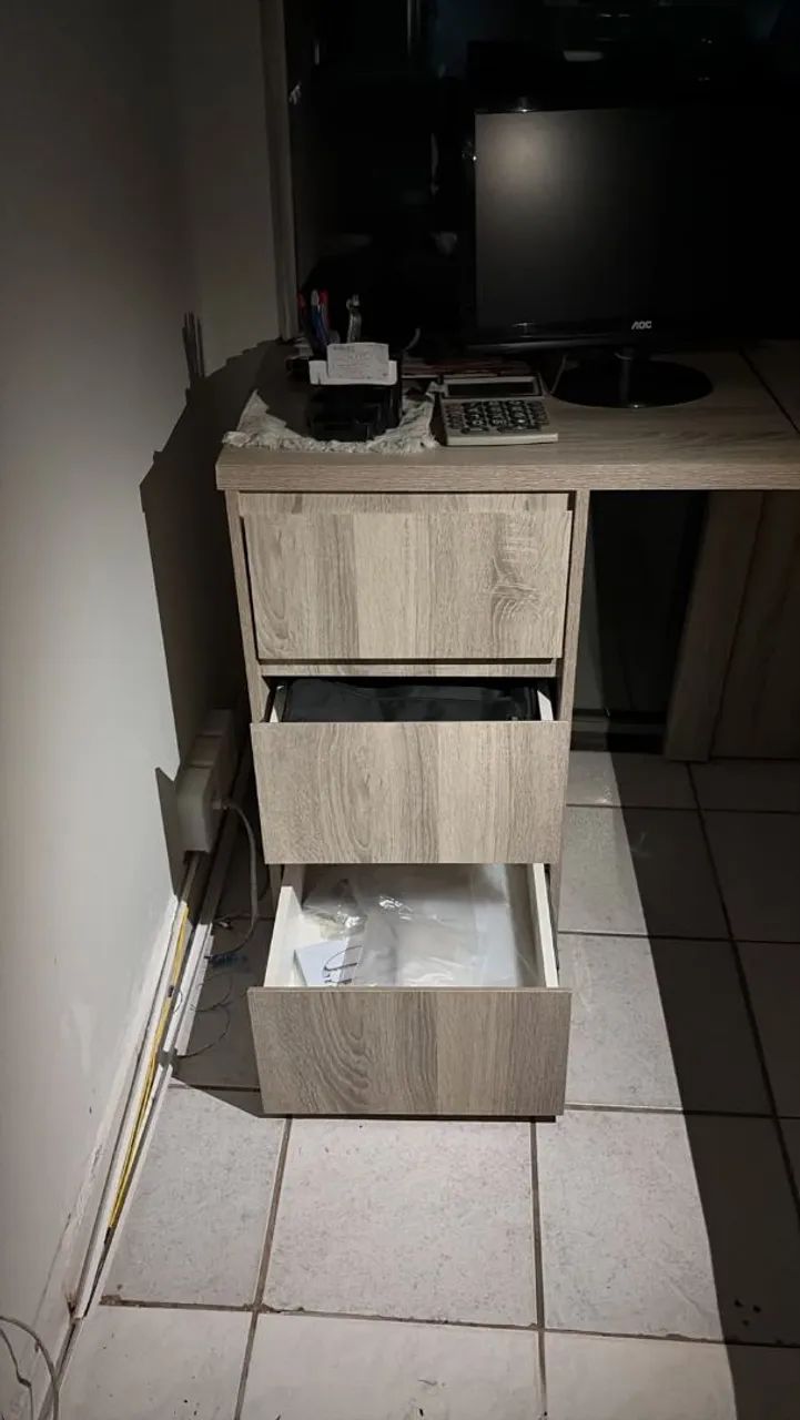 Mesa em L com 3 Gavetas Carvalho MDF 1,70m x 1.30  - Foto 3
