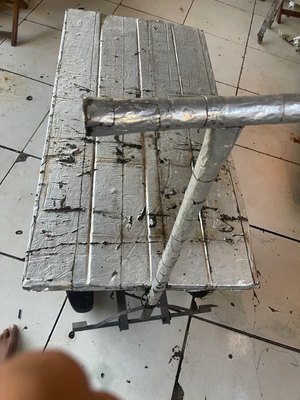 Vendo um carro plataforma semi novo - Foto 5